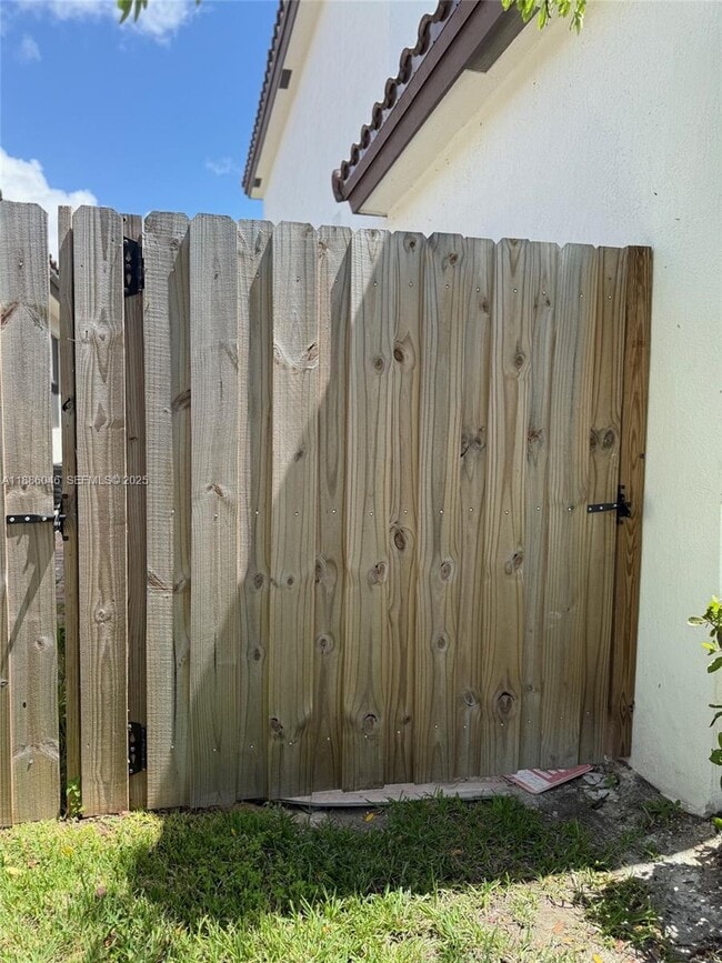 Photo - 11859 SW 241st St