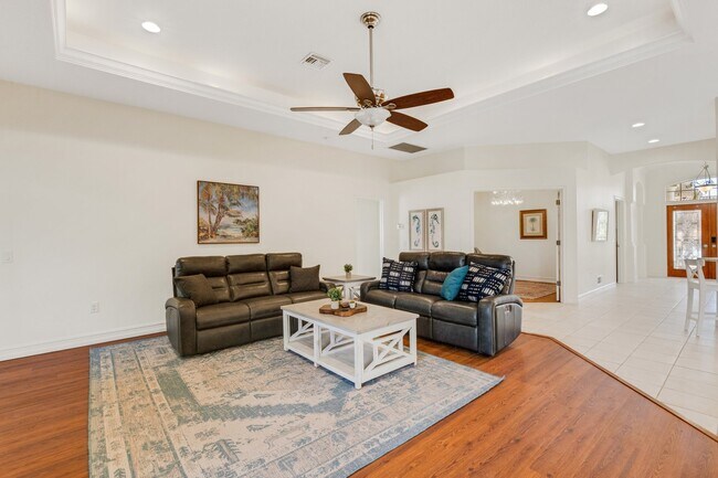 Photo - 4801 Edgemont Ct