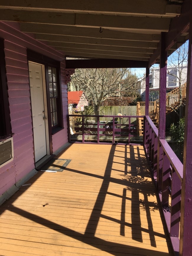 1916 Bernardo De Galvez Ave Unit 4