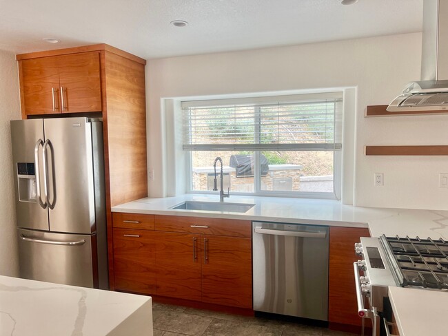 Photo - 14356 Crestwood Ave