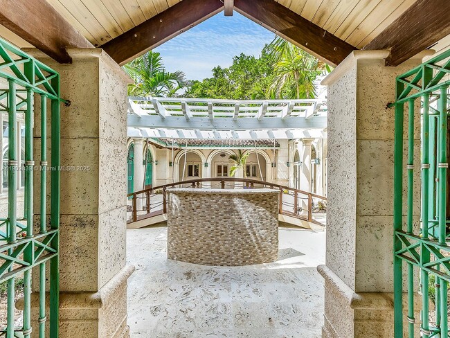 Photo - 3504 Banyan Cir Casa