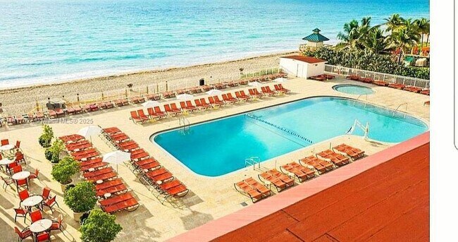 Photo - 19201 Collins Ave Unidad 441