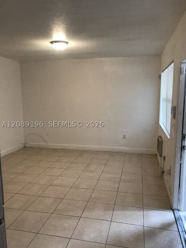 155 NE 59th St Unit 2