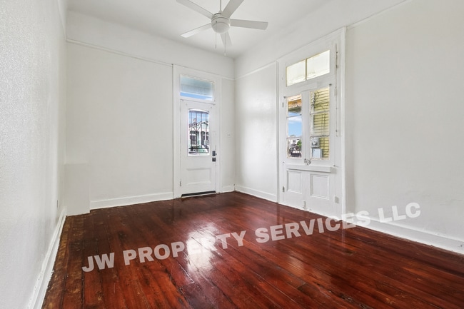 Photo - 2332 Ursulines Ave Unidad A