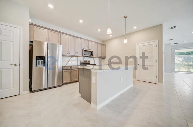 Photo - 1126 S Town and River Dr