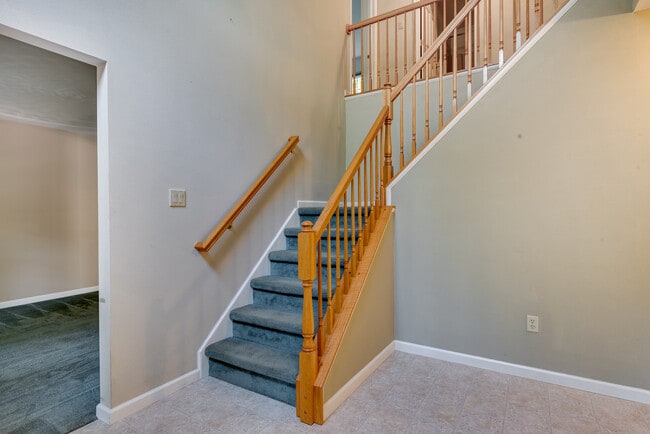 Photo - 80 Hillbrook Dr