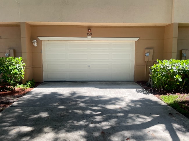 Photo - 4577 Danson Way