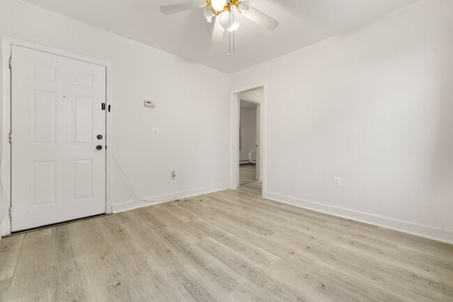Photo - 221 Quincy Ave