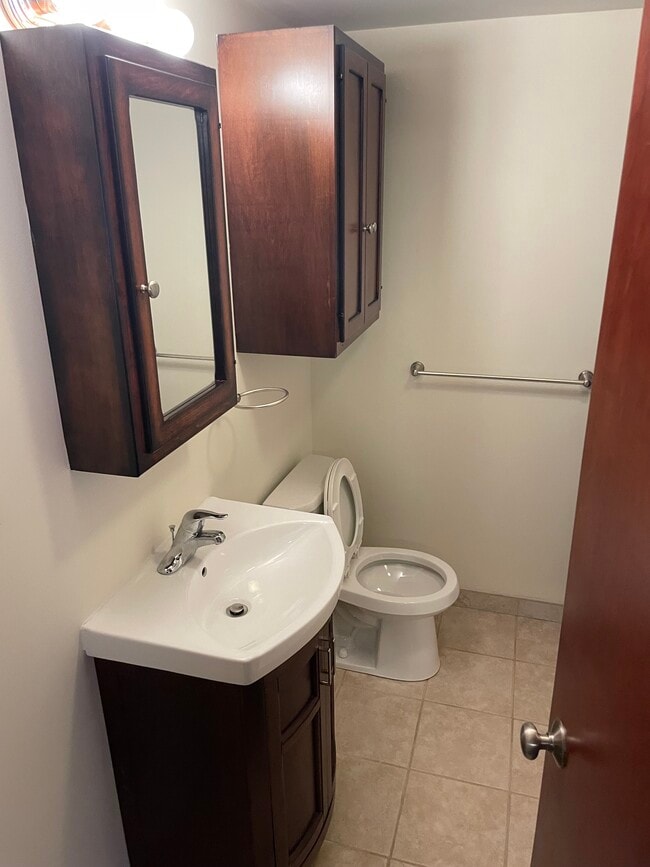 Photo - 112 Park Plz Unit #12