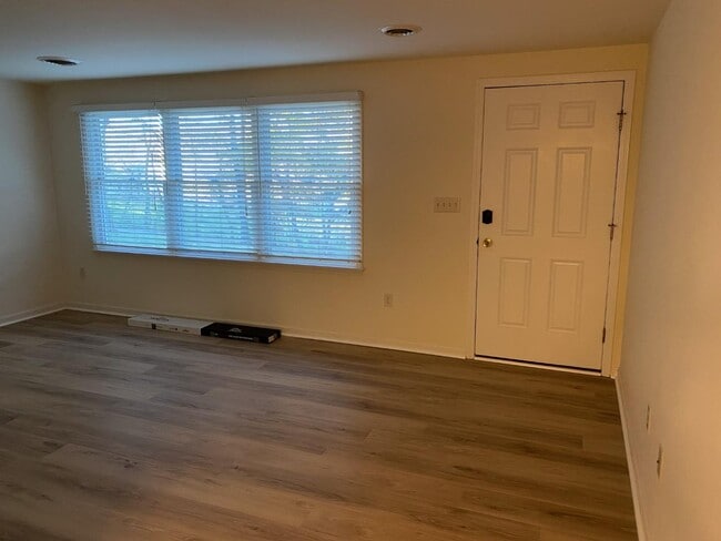 Photo - 19322 Garretts Mill Rd