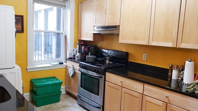 Photo - 1666 Commonwealth Ave Unidad 32