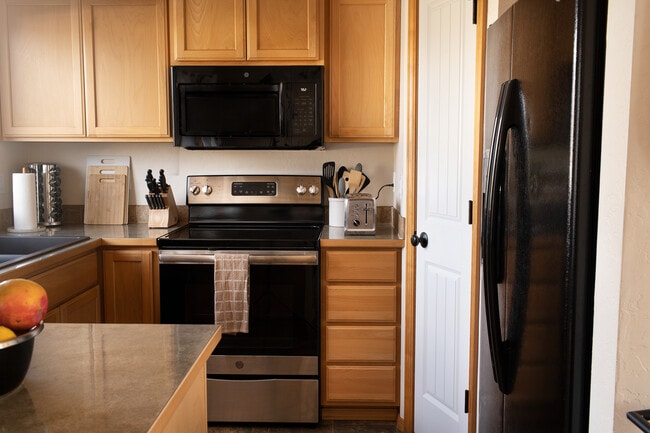 Kitchen - Large Pantry - 2805 W Dumont Dr House