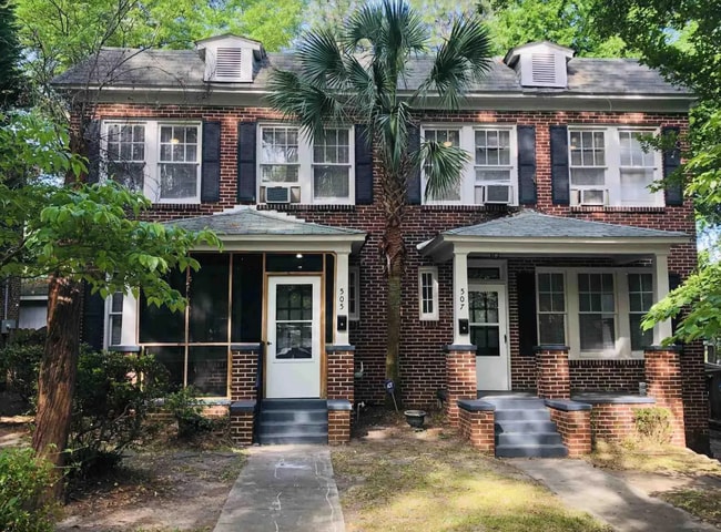 Building Photo - Pre-Leasing for the 26-27 School Year! - A... Rental