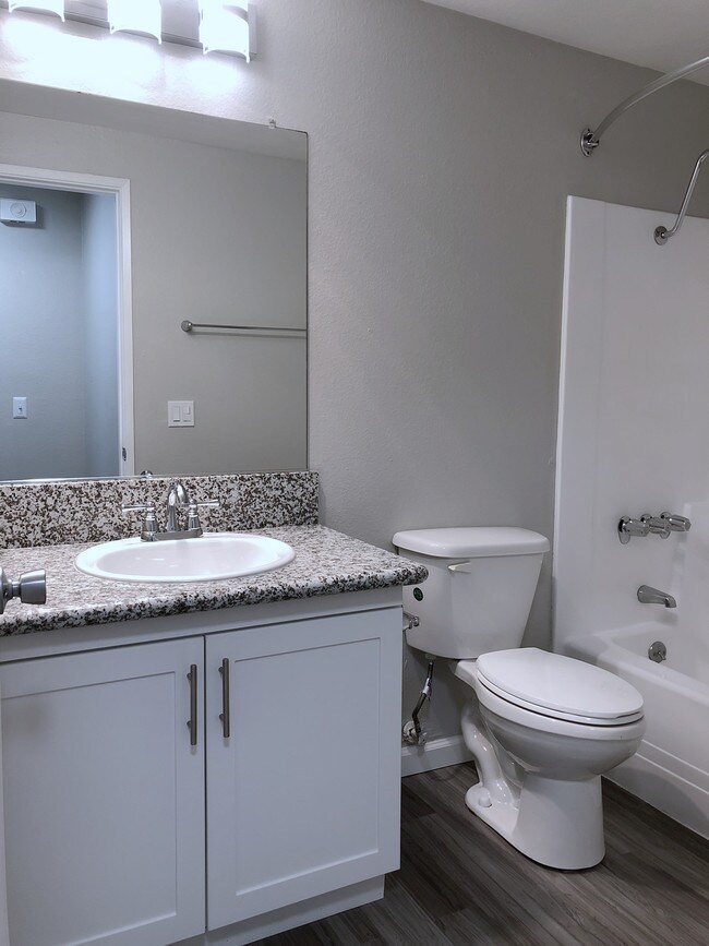 Serena Vista Apartment Homes