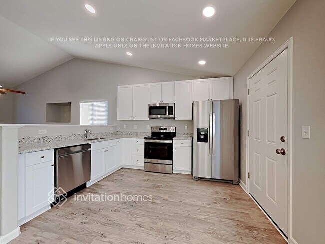 Photo - 8327 Firethorn Dr