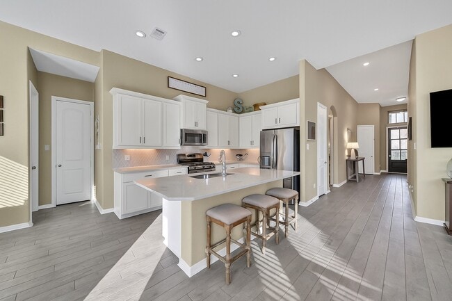 Photo - 120 Buckeye Dr