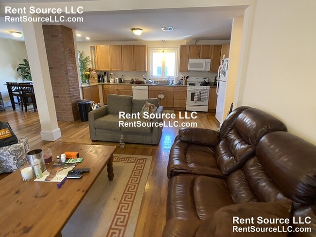 Photo - 80 Ten Hills Rd