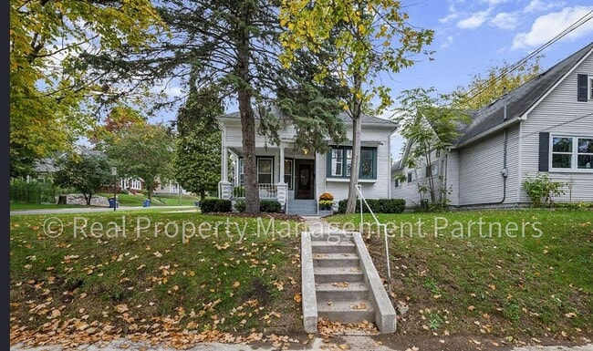 Photo - Baraga Duplex Unit 2