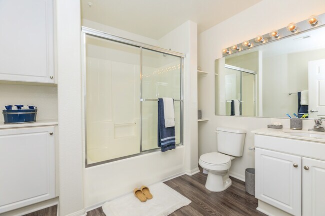 Photo - Laurel Canyon Apartment Homes