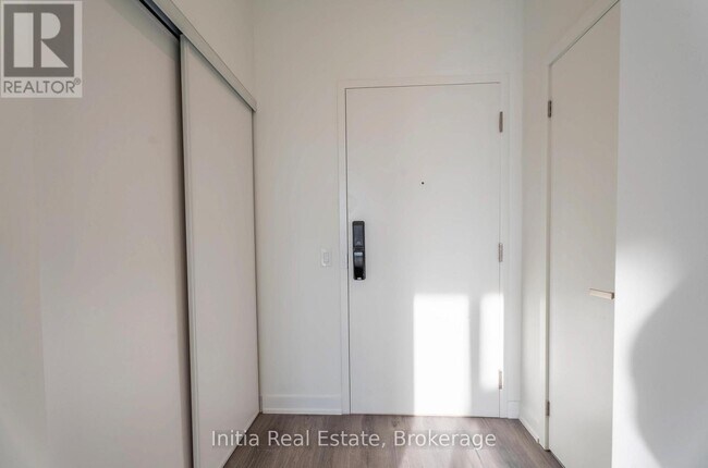 Photo - 28 Ann St Unit 2206