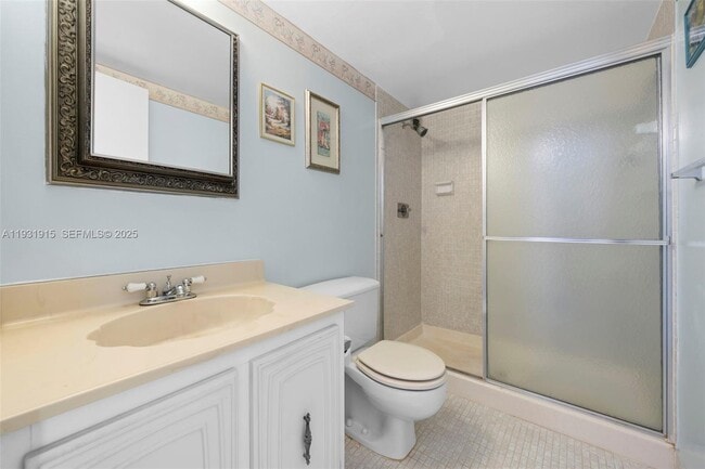 Photo - 1000 Parkview Dr Unidad 828