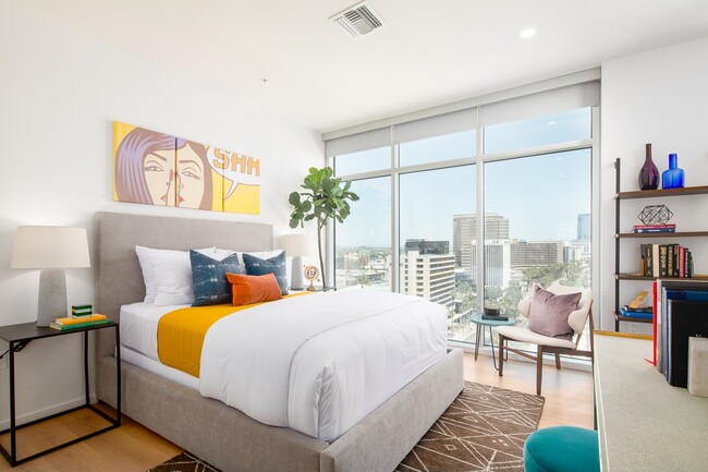 200 West Ocean