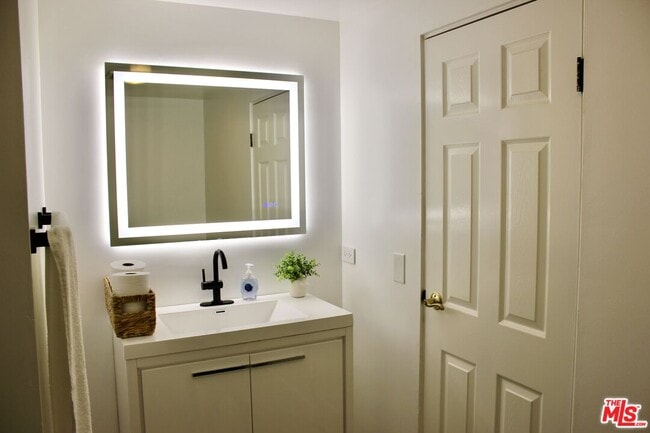 Photo - 1265 Bienveneda Ave