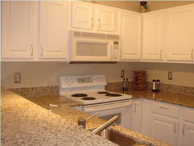 Photo - 965 Scenic Oak Ln