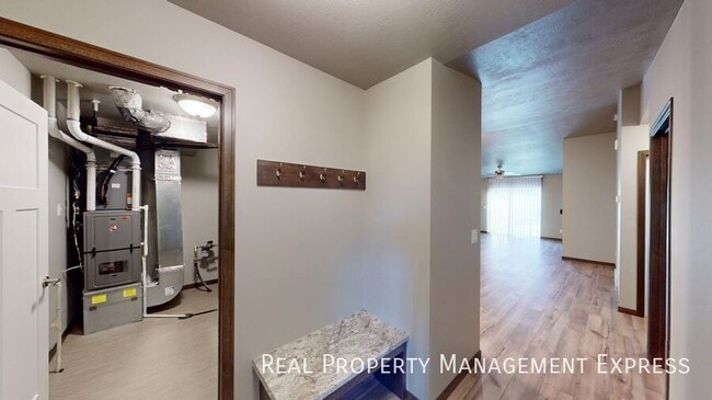 Photo - Bright, Spacious, and Move-In Ready 2-Bedroom Townhome