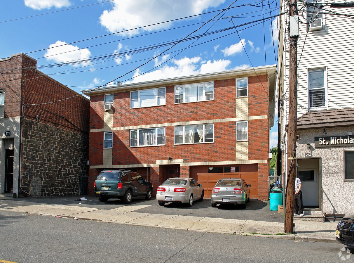 Photo - 269 Walker St Apartments