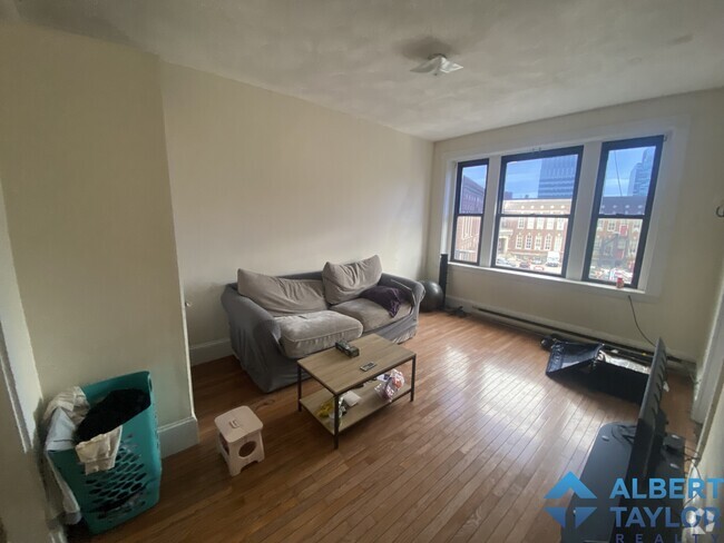 Building Photo - 750 Huntington Ave Unit 2 Rental