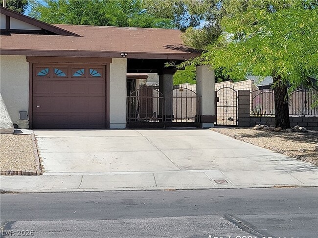 Photo - 4061 Foxgrove Dr