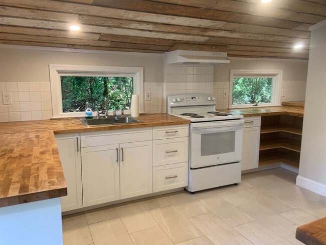 Photo - 1 Wheatley Rd Unit A