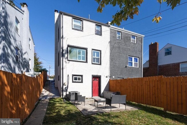 4355 G St SE