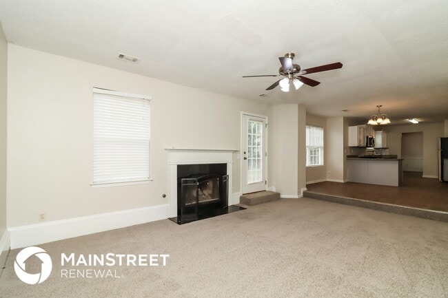 Photo - 17 Freedom Ct