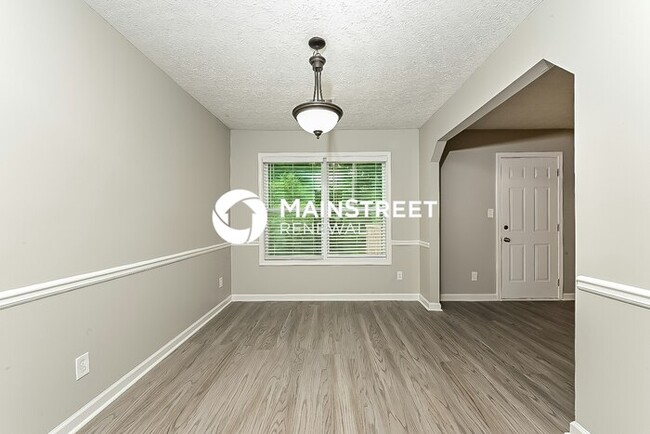 3 Bedroom Pet-Friendly Home in Jonesboro, GA with Main Street Renewal