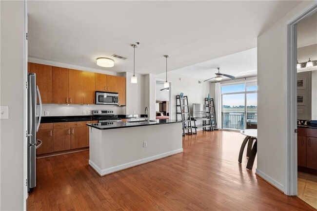 Photo - 711 Cosmopolitan Dr NE Unit 512