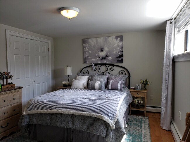 Bedroom 1 - 185 Linwood Ave Unit 2