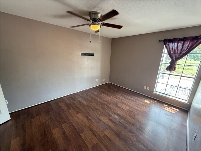 Building Photo - 10501 South Dr Unit 283 Rental