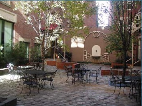 Patio - Lincoln Plaza II