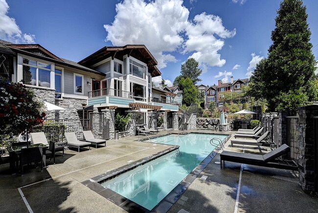 Photo - Pinnacle Sonata