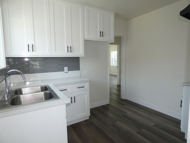 Photo - 11820 State St Unit 11820