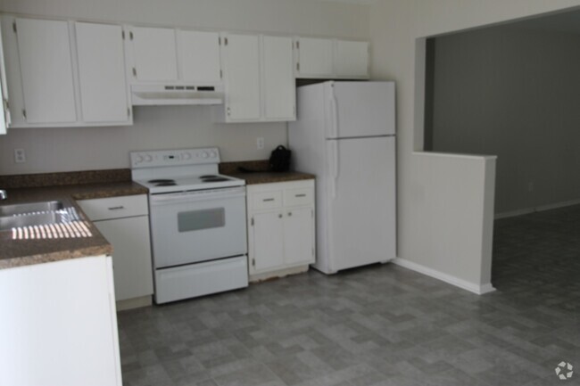 Building Photo - Ursus Holdings LLC (2455 TD) Unit C Rental