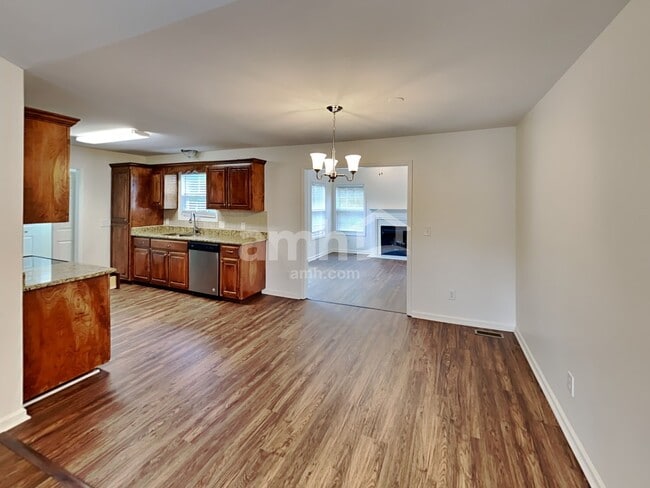 Photo - 2908 Checkers Ct