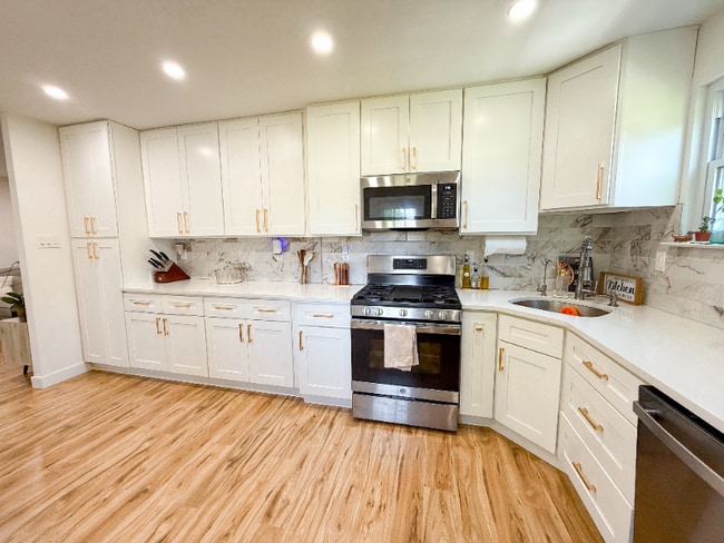 Photo - 3300 Johns Ct Unit 3302