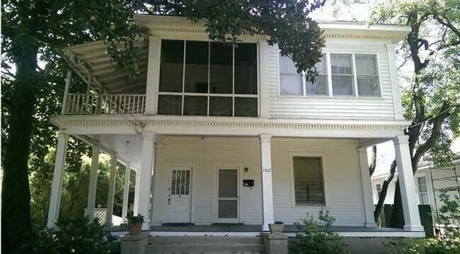 Building Photo - 1867 Old Government St Unit A Rental