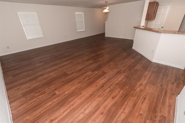 Photo - 5815 Post Oak Manor Dr