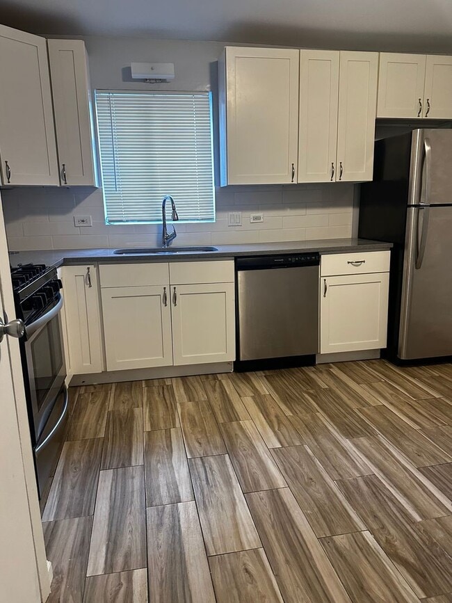 Photo - 6020 Lake Bluff Dr