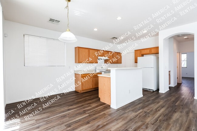 Photo - 10417 W Windsor Ave