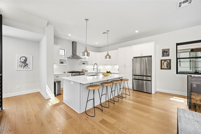 Photo - 830 Wakefield Dr